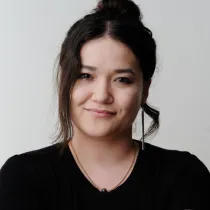 KatieJ headshot pic